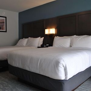 Queen Room Two Queen Beds